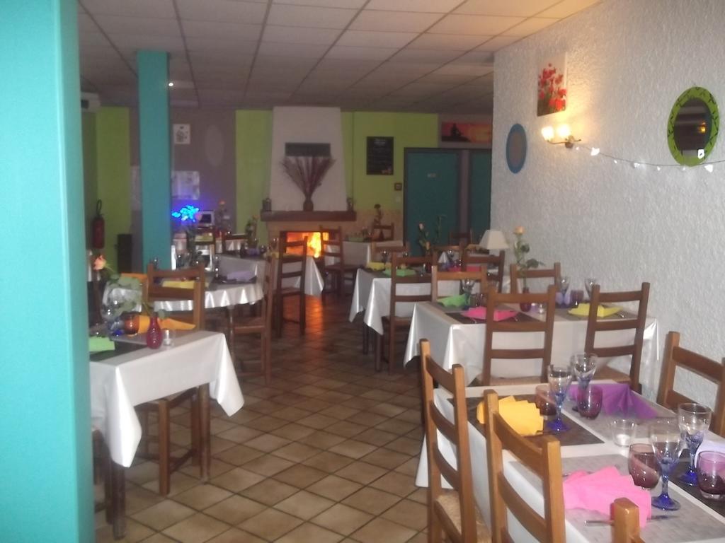 Hotel Des Cotes De Meuse Saint-Maurice-sous-les-Cotes Ngoại thất bức ảnh