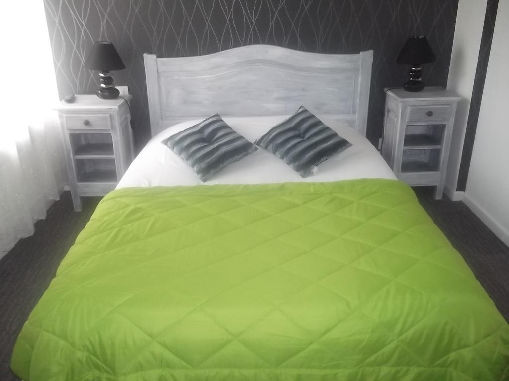 Hotel Des Cotes De Meuse Saint-Maurice-sous-les-Cotes Ngoại thất bức ảnh
