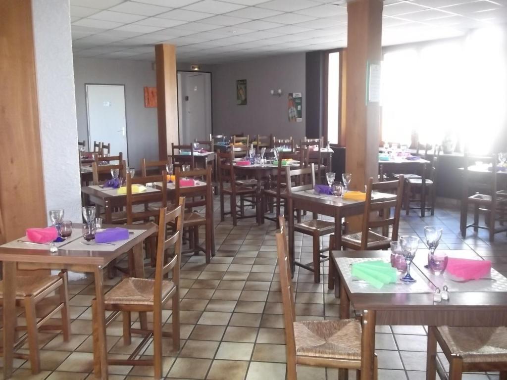 Hotel Des Cotes De Meuse Saint-Maurice-sous-les-Cotes Ngoại thất bức ảnh