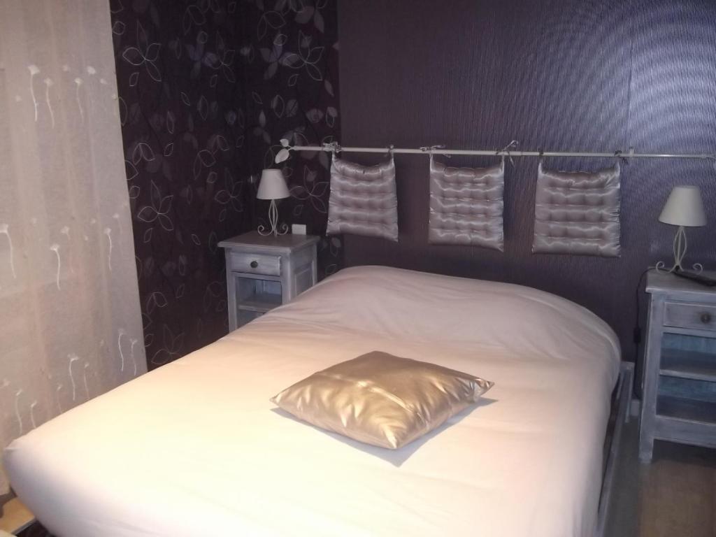 Hotel Des Cotes De Meuse Saint-Maurice-sous-les-Cotes Ngoại thất bức ảnh