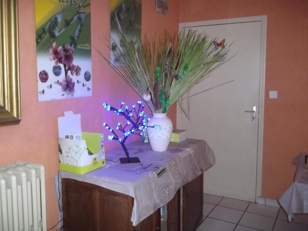 Hotel Des Cotes De Meuse Saint-Maurice-sous-les-Cotes Ngoại thất bức ảnh