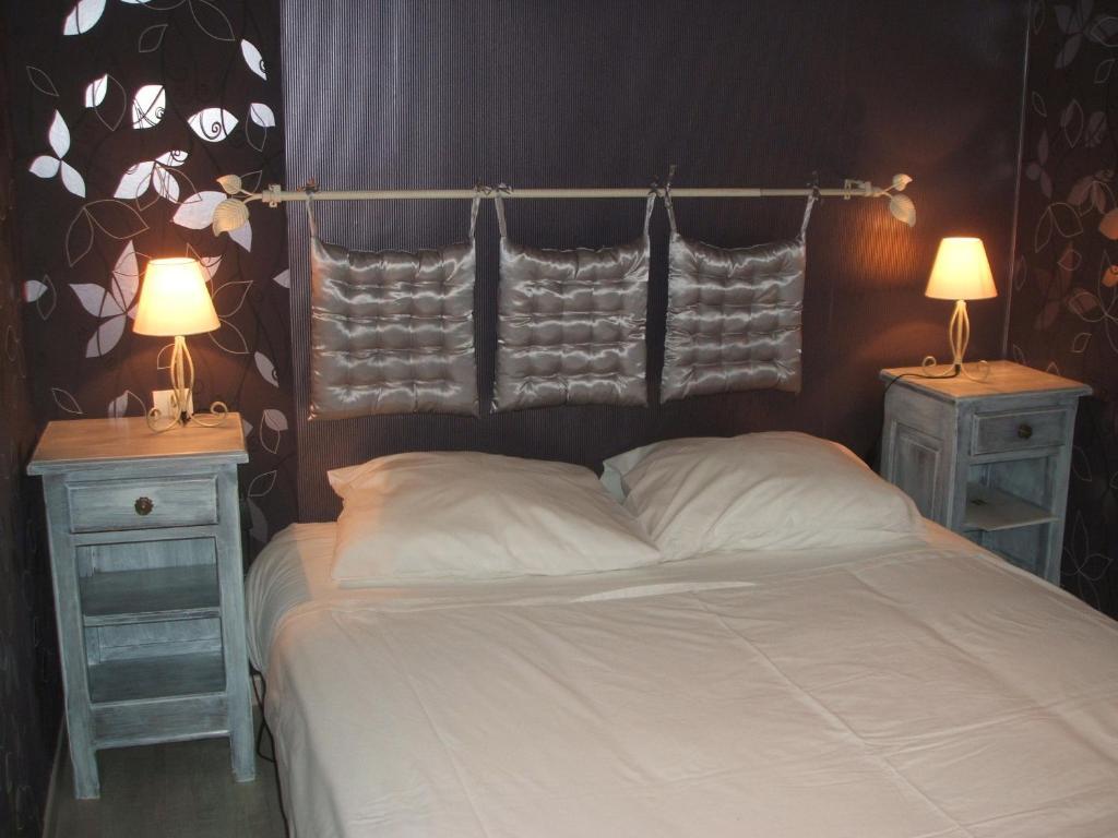 Hotel Des Cotes De Meuse Saint-Maurice-sous-les-Cotes Phòng bức ảnh